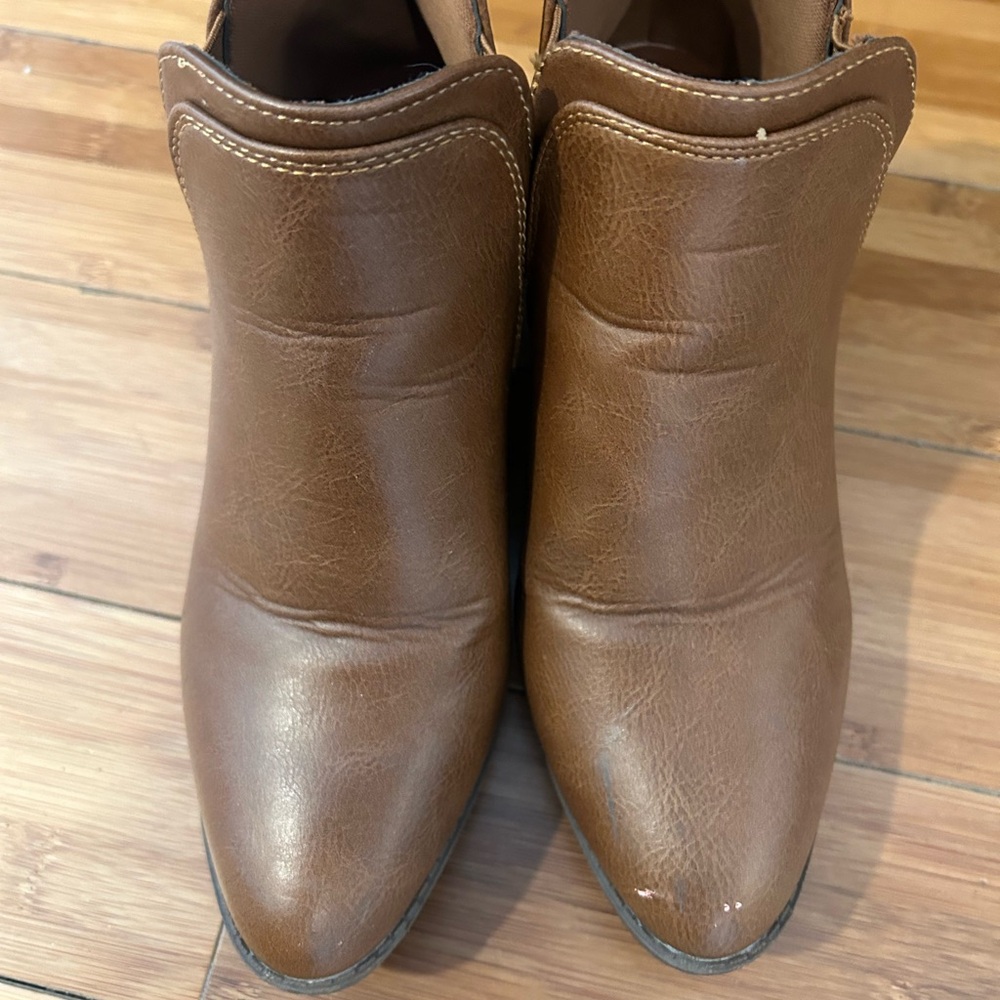 PADDOCK LEATHER ANKLE BOOTS